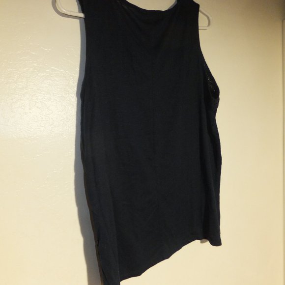 Joe Fresh + Women's L Navy Tank Blouse with Crochet Detail GUC - Picture 9 of 11